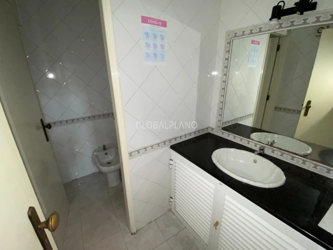 Loja para Venda em Alvor Foto 10