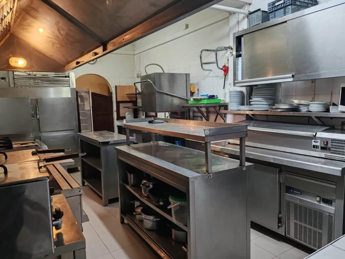 Loja para Venda em Albufeira e Olhos de Água Foto 9