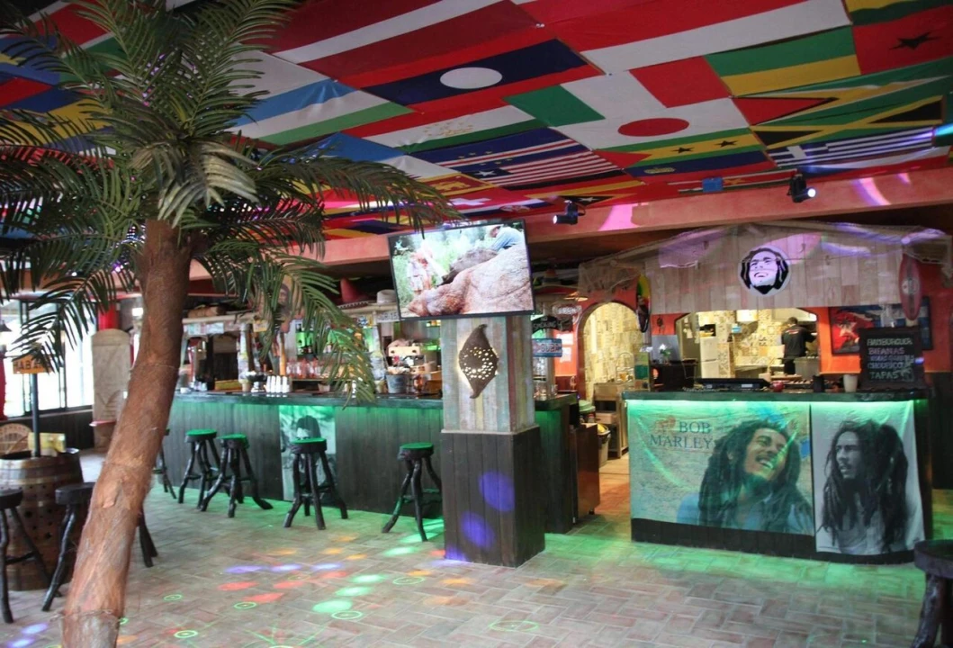 Loja para Venda em Albufeira e Olhos de Água Foto 1