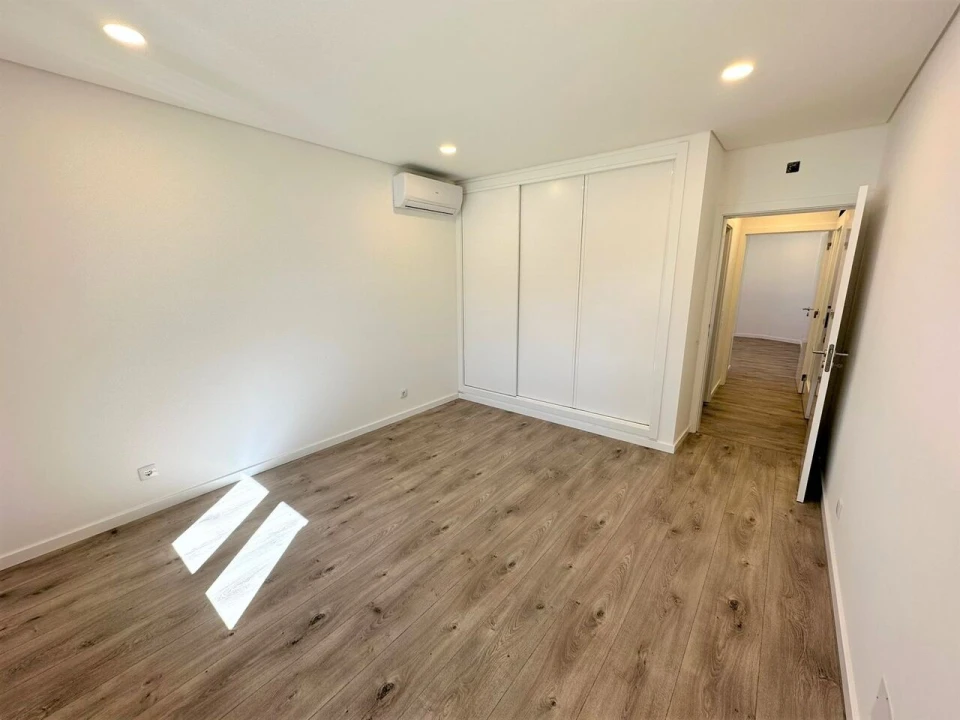 Moradia T4 para Venda em Algoz e Tunes Foto 9