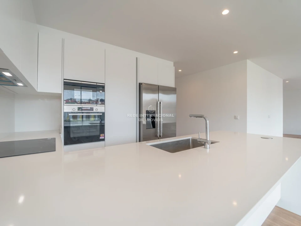 Apartamento T2 para Venda em Bonfim Foto 9