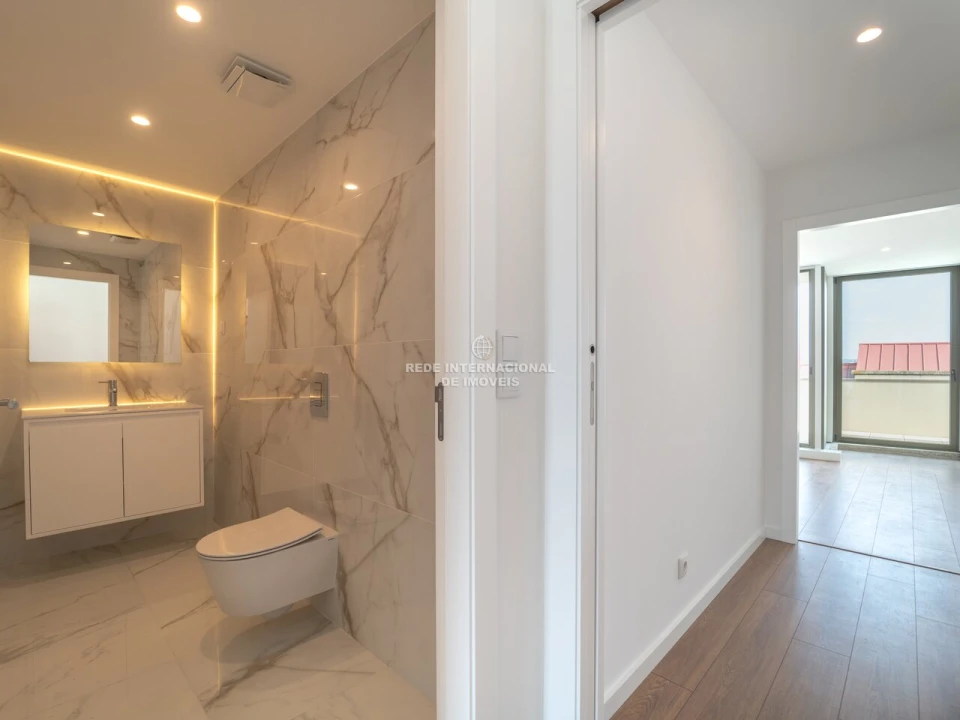 Apartamento T2 para Venda em Bonfim Foto 8