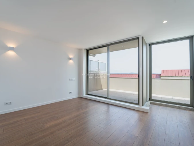 Apartamento T2 para Venda em Bonfim Foto 7