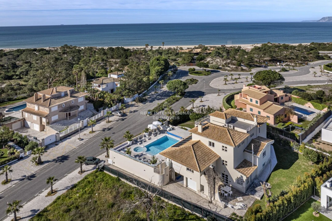 Moradia T6 para Venda em Carvalhal Foto 2