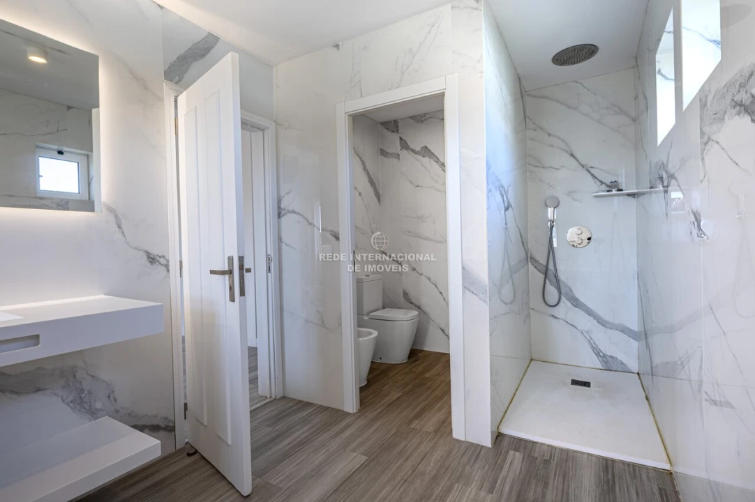 Moradia T6 para Venda em Carvalhal Foto 37