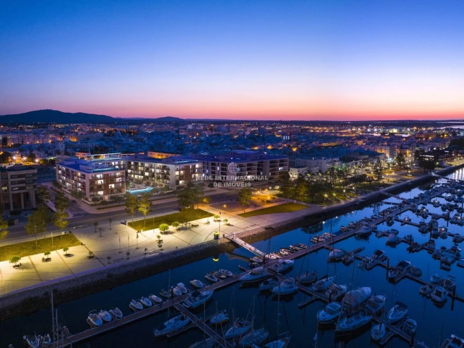 Apartamento T3 para Venda em Olhão Foto 12