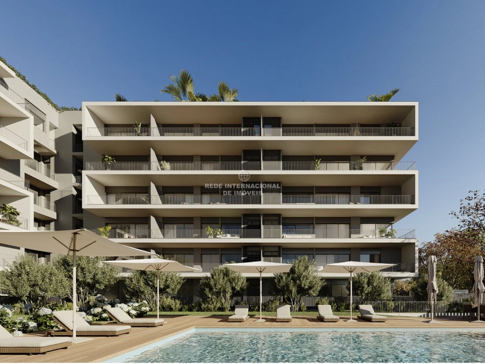 Apartamento T3 para Venda em Carcavelos e Parede Foto 7
