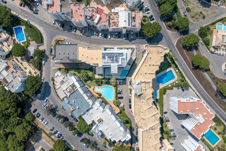 Apartamento T3 para Venda em Quarteira Foto 19