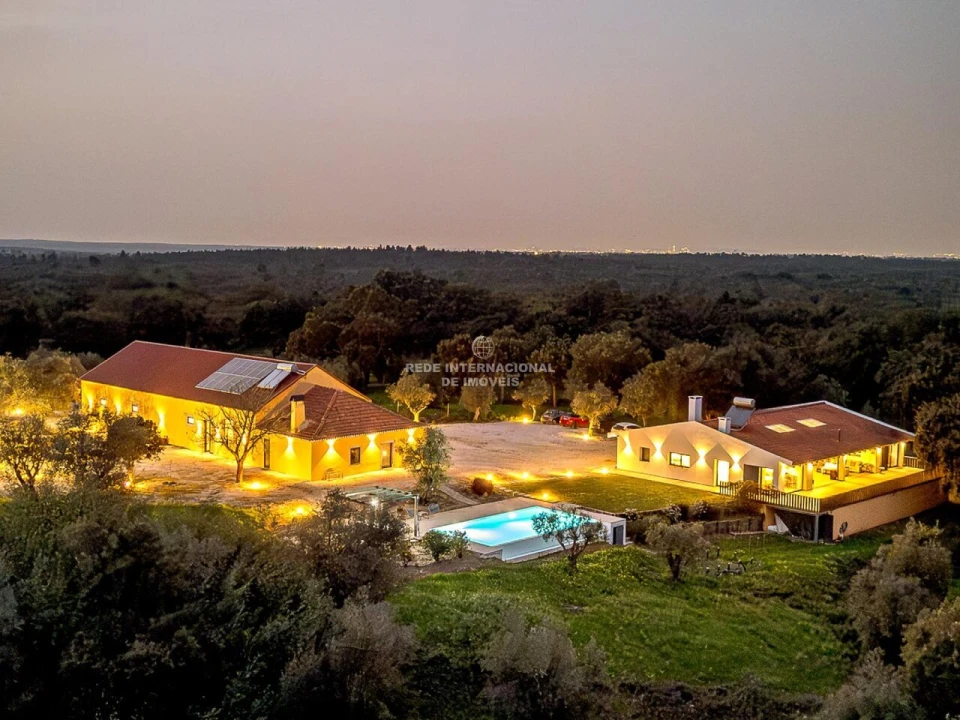 Quinta T9 para Venda em Azeitão (São Lourenço e São Simão) Foto 1