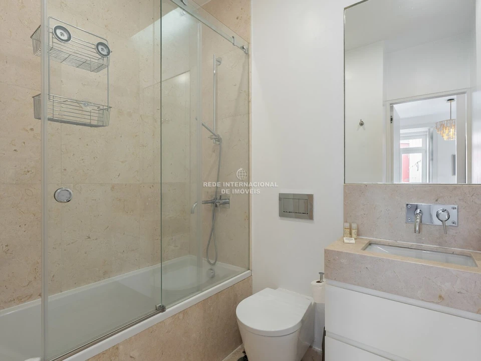 Apartamento T2 para Venda em Santa Maria Maior Foto 2