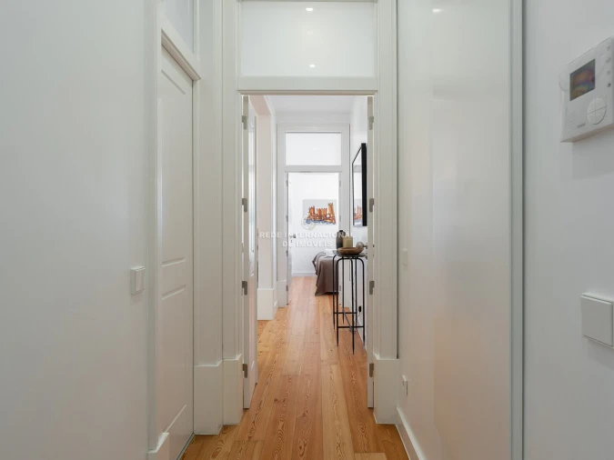 Apartamento T2 para Venda em Santa Maria Maior Foto 3