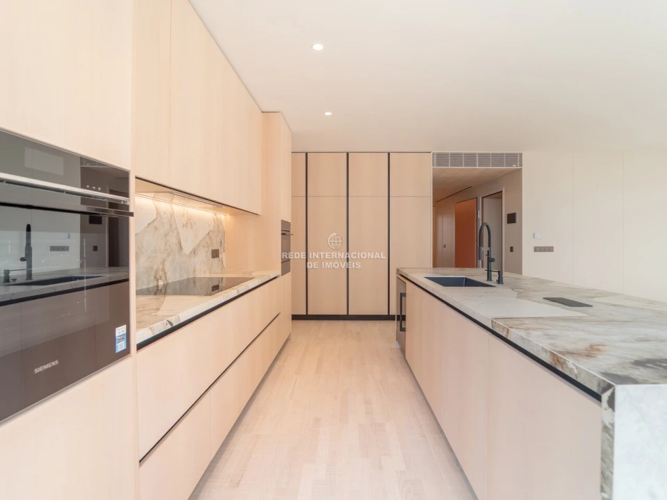 Apartamento T4 para Venda em Aldoar, Foz do Douro e Nevogilde Foto 14