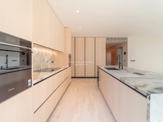 Apartamento T4 para Venda em Aldoar, Foz do Douro e Nevogilde Foto 14