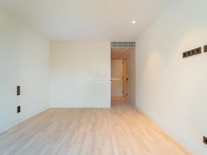 Apartamento T4 para Venda em Aldoar, Foz do Douro e Nevogilde Foto 6