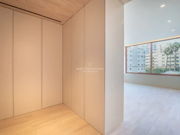 Apartamento T4 para Venda em Aldoar, Foz do Douro e Nevogilde