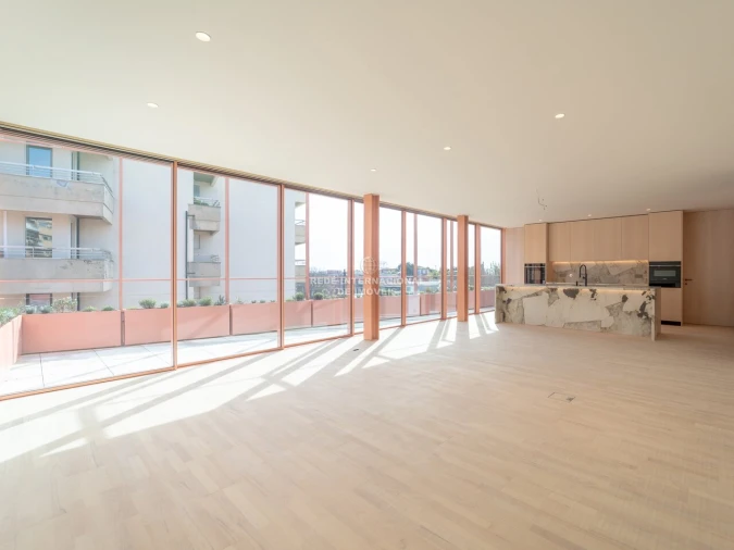 Apartamento T4 para Venda em Aldoar, Foz do Douro e Nevogilde Foto 3