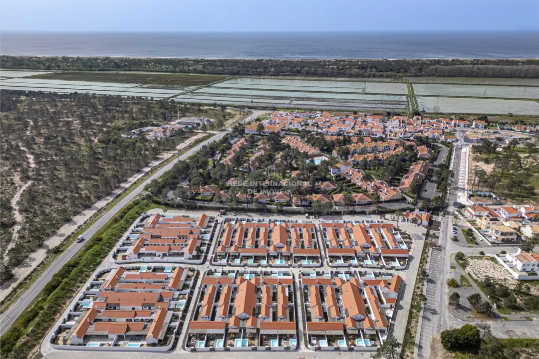 Moradia T4 para Venda em Comporta Foto 11