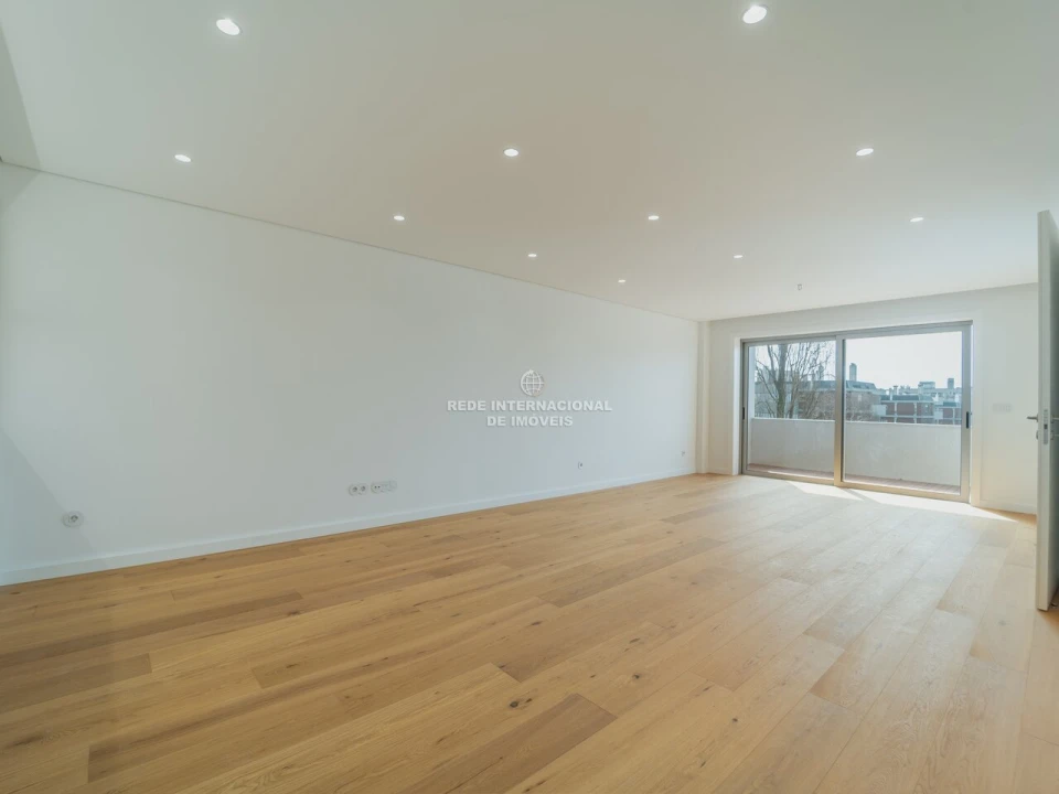 Apartamento T3 para Venda em Ramalde Foto 15