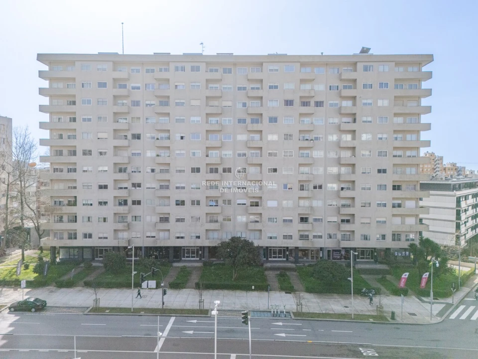 Apartamento T3 para Venda em Ramalde Foto 32