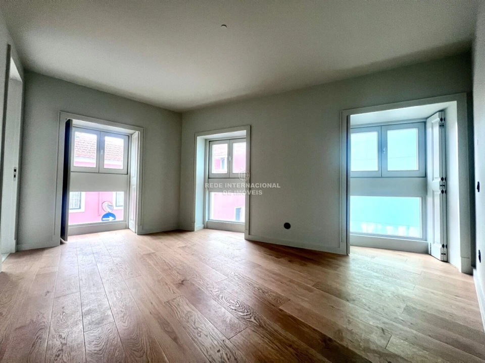 Apartamento T2 para Venda em Campo de Ourique Foto 13