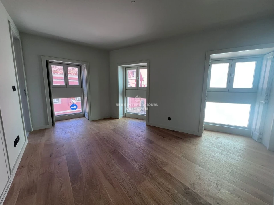 Apartamento T2 para Venda em Campo de Ourique Foto 27