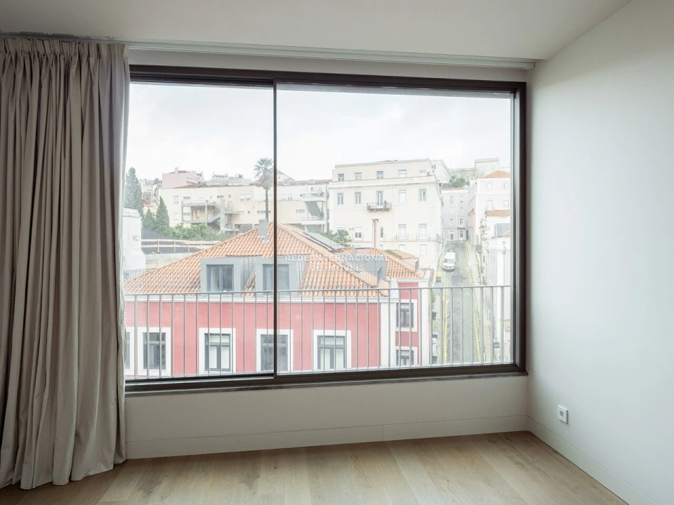 Apartamento T2 para Venda em Santo António Foto 5