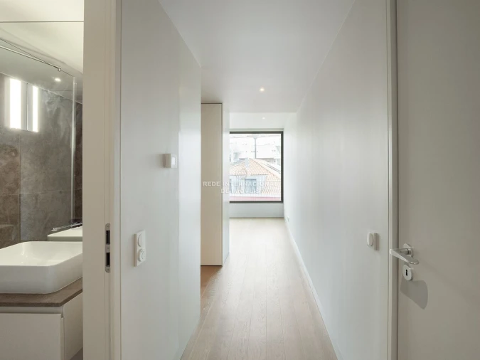 Apartamento T2 para Venda em Santo António Foto 12