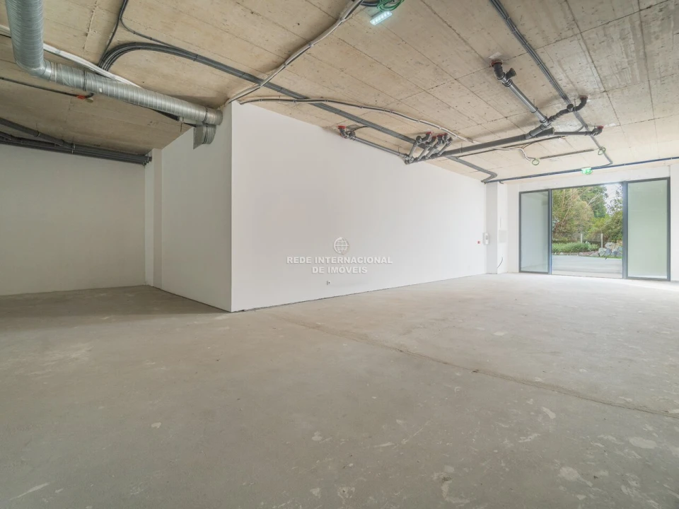 Loja para Venda em São Mamede de Infesta e Senhora da Hora Foto 3