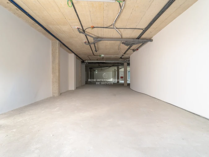 Loja para Venda em São Mamede de Infesta e Senhora da Hora Foto 14