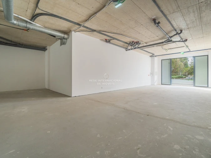 Loja para Venda em São Mamede de Infesta e Senhora da Hora Foto 3