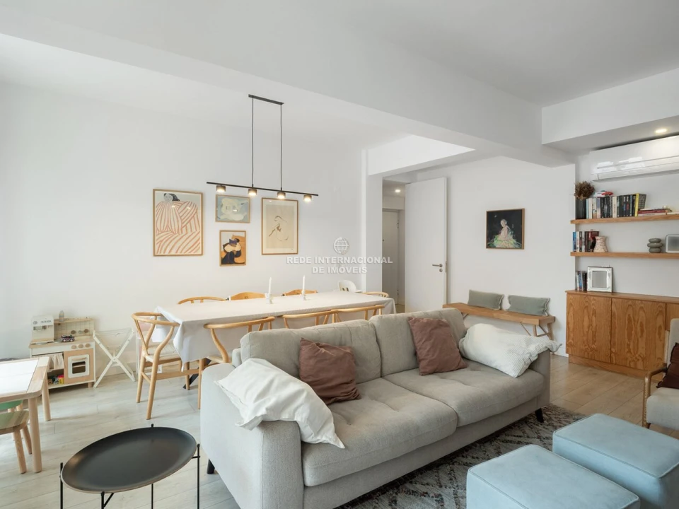 Apartamento T3 para Venda em Campolide Foto 24