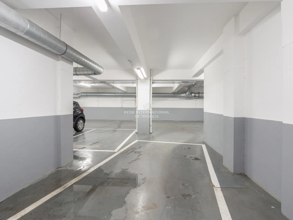 Apartamento T3 para Venda em Campolide Foto 2