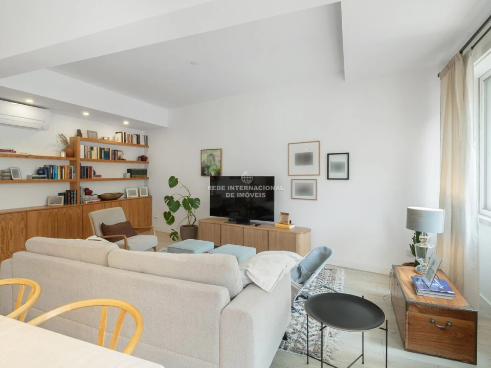 Apartamento T3 para Venda em Campolide Foto 7