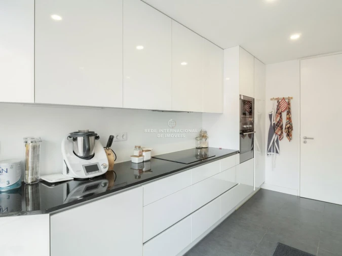 Apartamento T3 para Venda em Campolide Foto 3