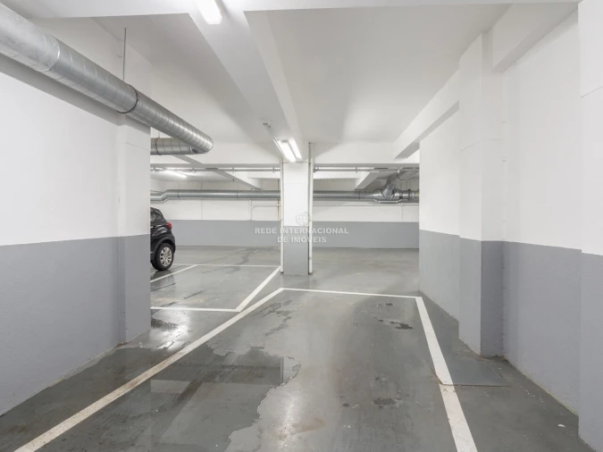 Apartamento T3 para Venda em Campolide Foto 2