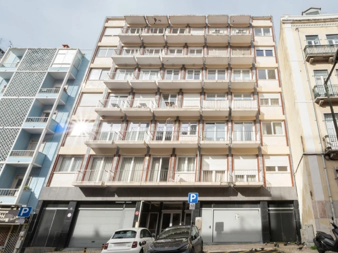 Apartamento T3 para Venda em Campolide Foto 11