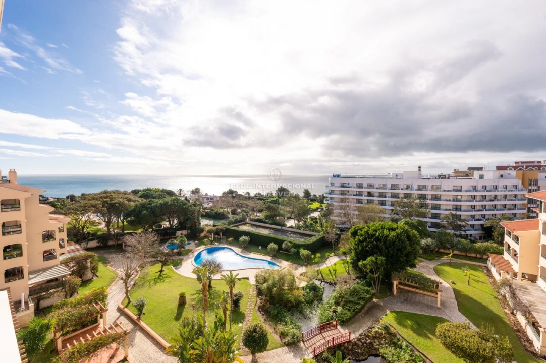 Apartamento T3 para Venda em Cascais e Estoril Foto 1