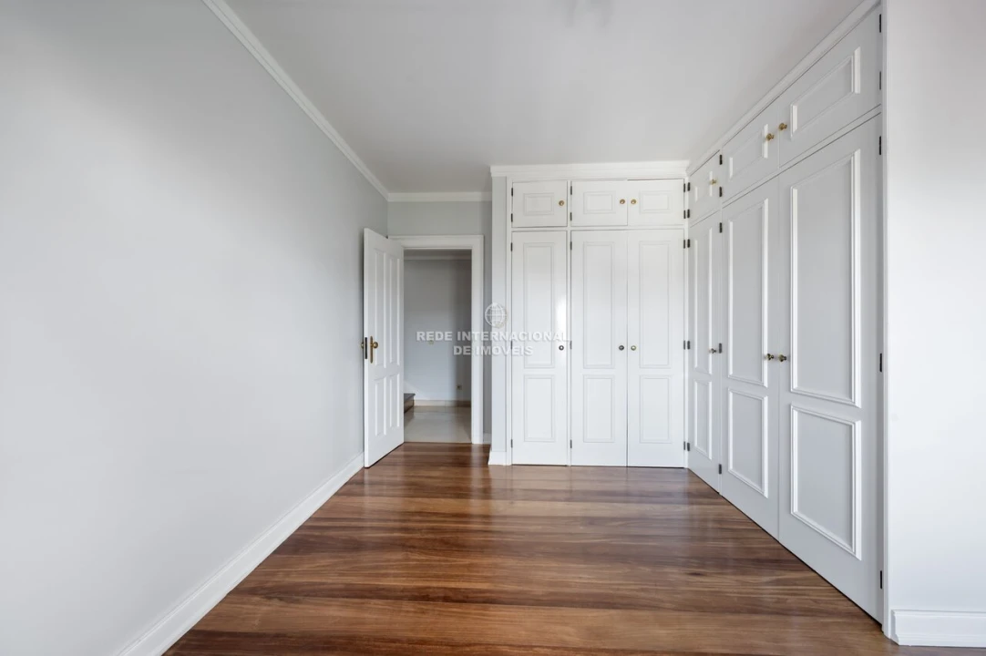 Apartamento T3 para Venda em Cascais e Estoril Foto 4