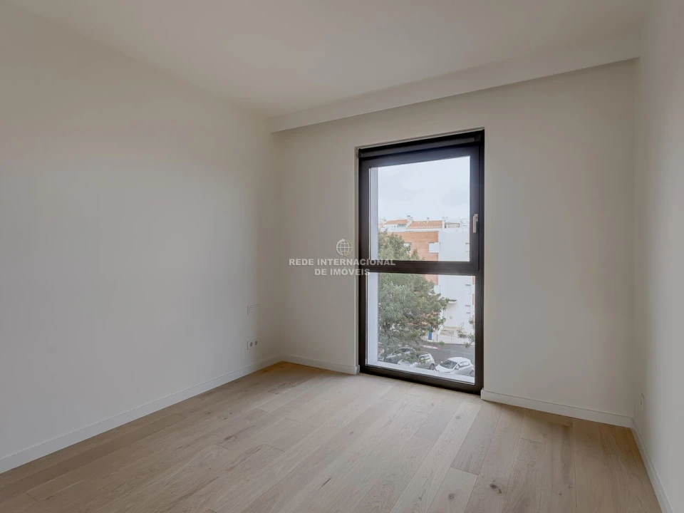 Apartamento T2 para Venda em Avenidas Novas Foto 9