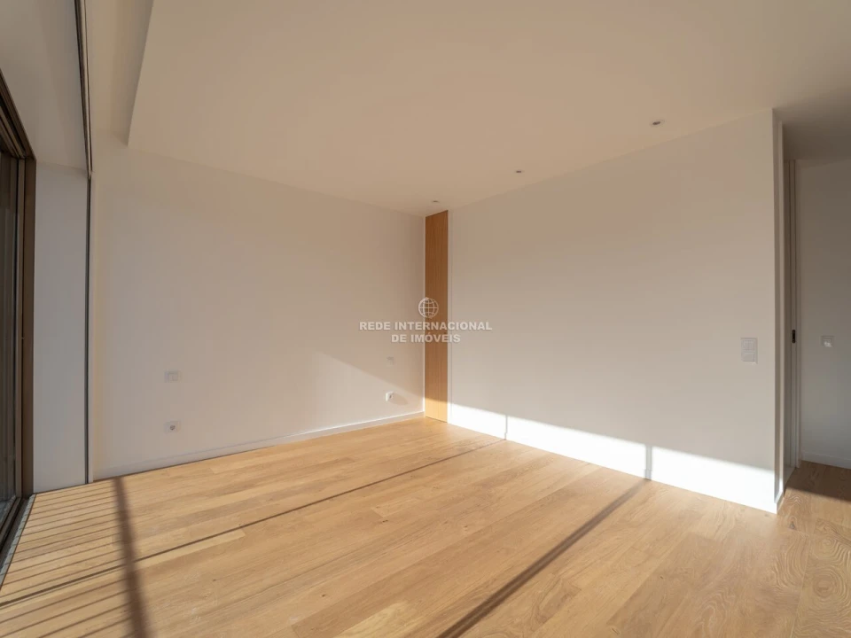 Apartamento T4 para Venda em Matosinhos e Leça da Palmeira Foto 31