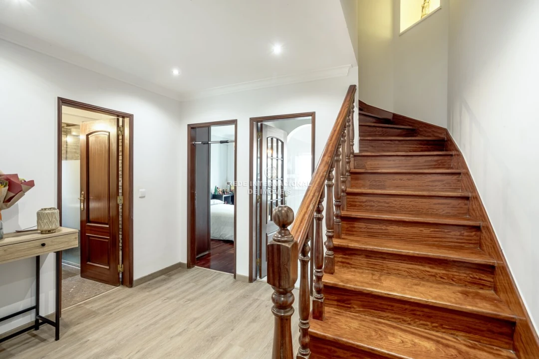 Apartamento T3 para Venda em Oeiras e São Julião da Barra, Paço de Arcos e Caxias Foto 28