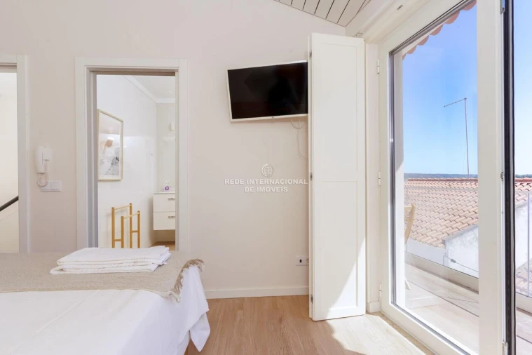 Moradia T2 para Venda em Santa Maria do Castelo e Santiago e Santa Susana Foto 32