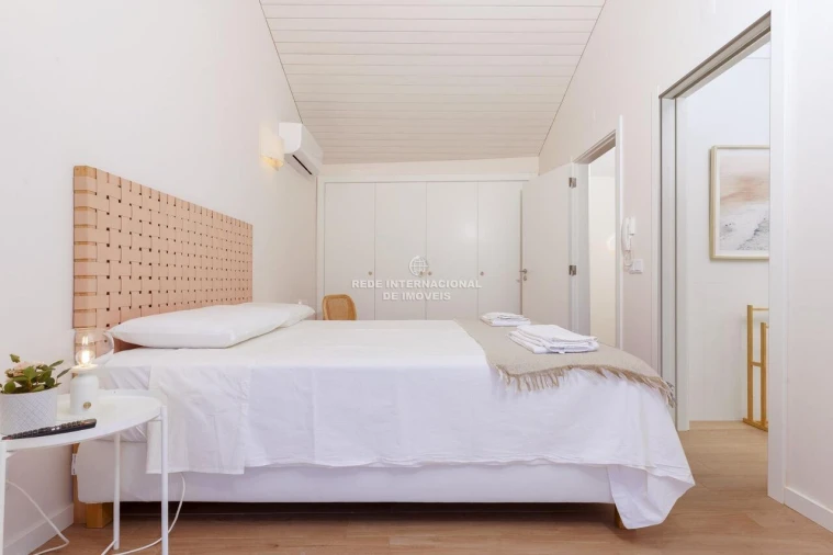 Moradia T2 para Venda em Santa Maria do Castelo e Santiago e Santa Susana Foto 27