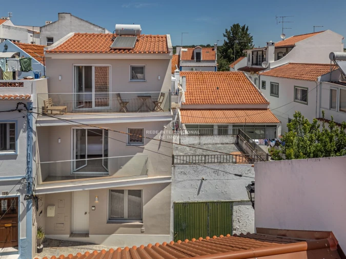 Moradia T2 para Venda em Santa Maria do Castelo e Santiago e Santa Susana