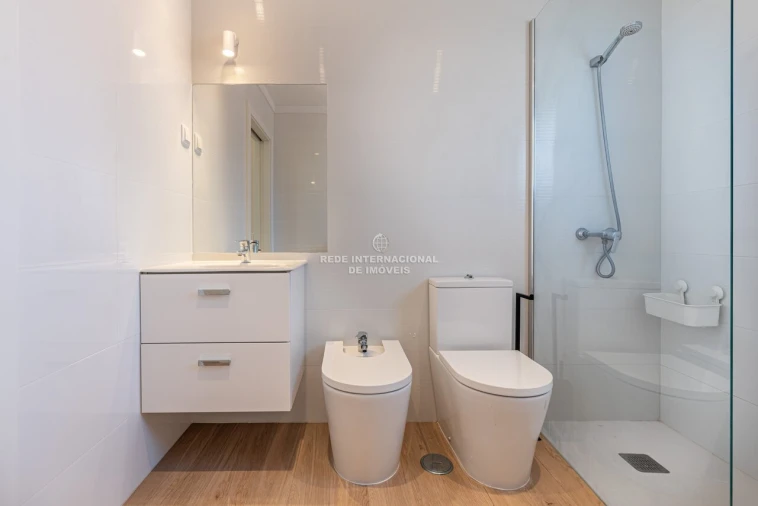 Moradia T2 para Venda em Santa Maria do Castelo e Santiago e Santa Susana Foto 16