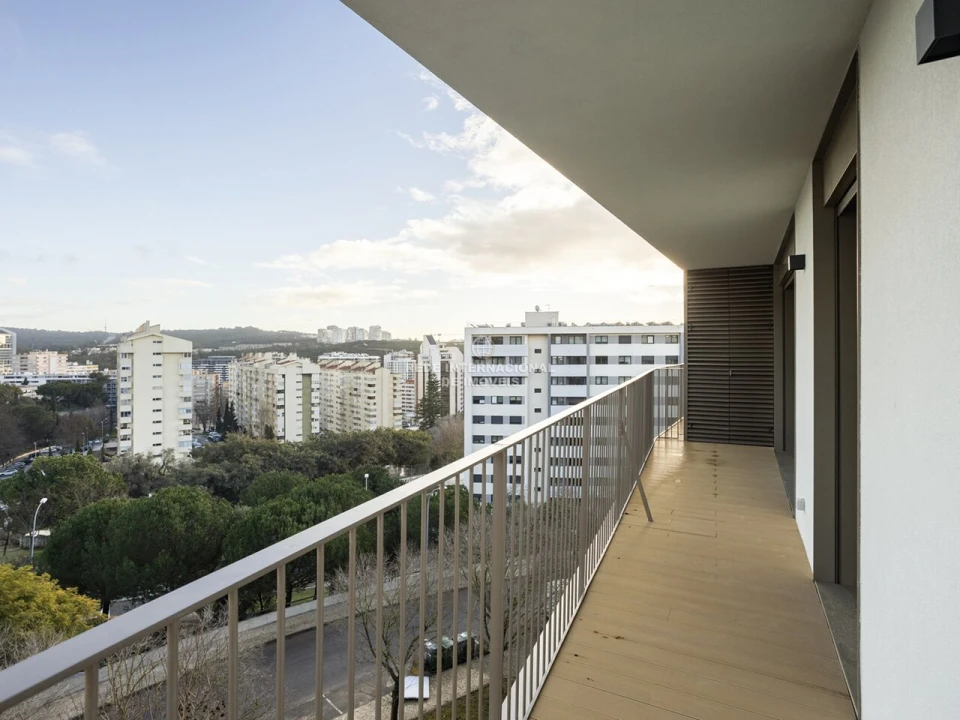 Apartamento T2 para Venda em Algés, Linda-A-Velha e Cruz Quebrada-Dafundo Foto 1