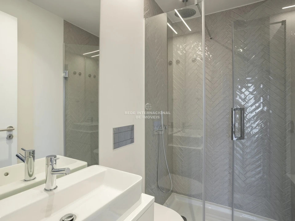 Apartamento T2 para Venda em Algés, Linda-A-Velha e Cruz Quebrada-Dafundo Foto 21