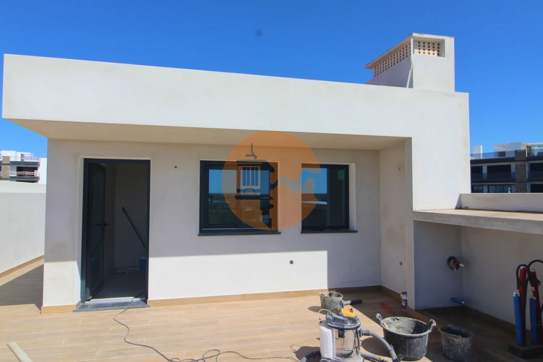 Moradia T4 para Venda em Tavira (Santa Maria e Santiago) Foto 1