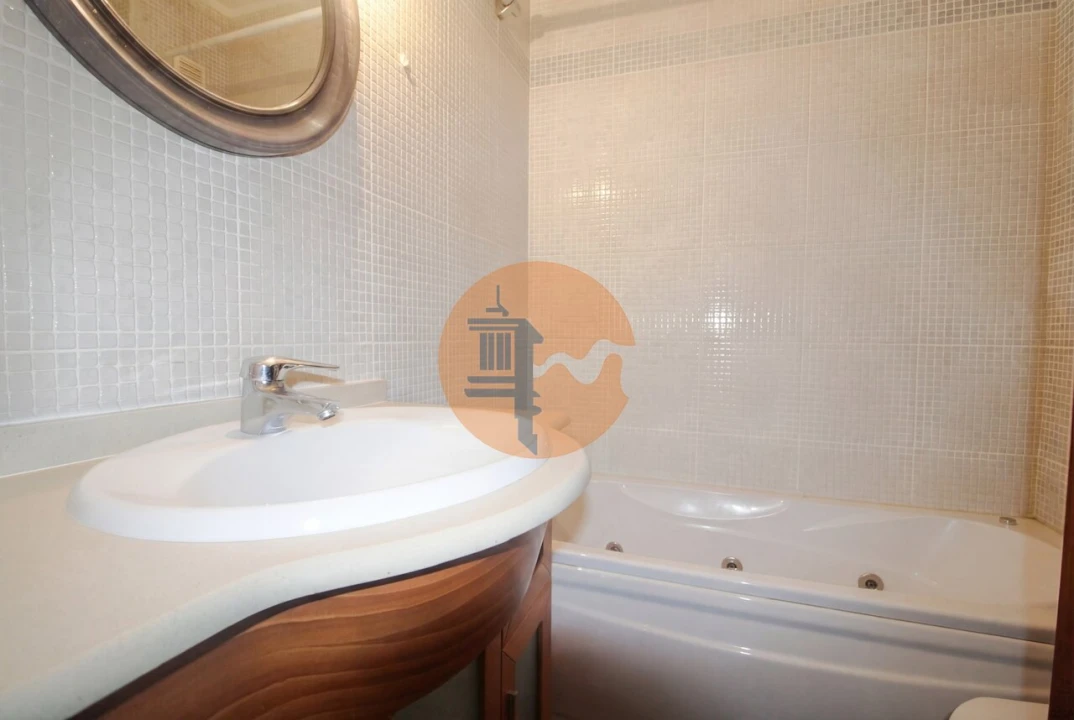 Apartamento T3 para Venda em Tavira (Santa Maria e Santiago) Foto 24