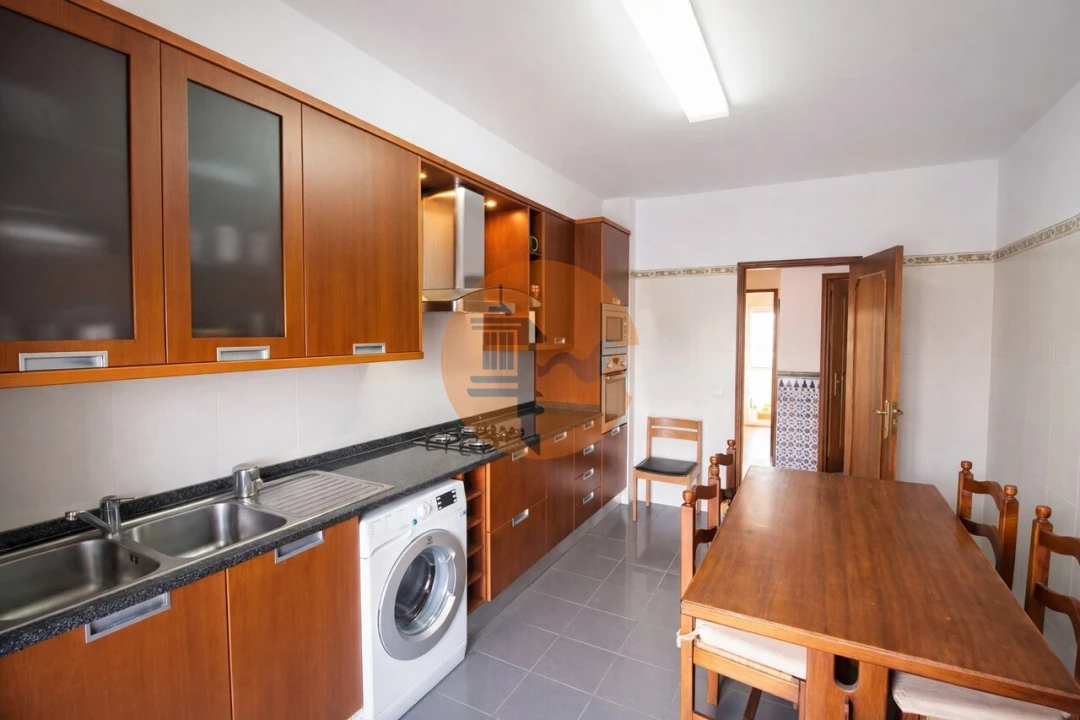 Apartamento T3 para Venda em Tavira (Santa Maria e Santiago) Foto 1